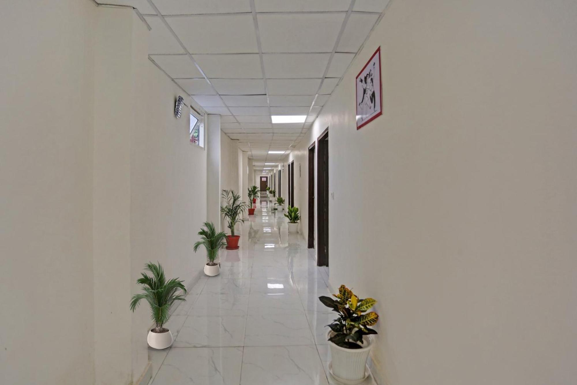 Hotel O Heritage Inn Noida Exterior photo