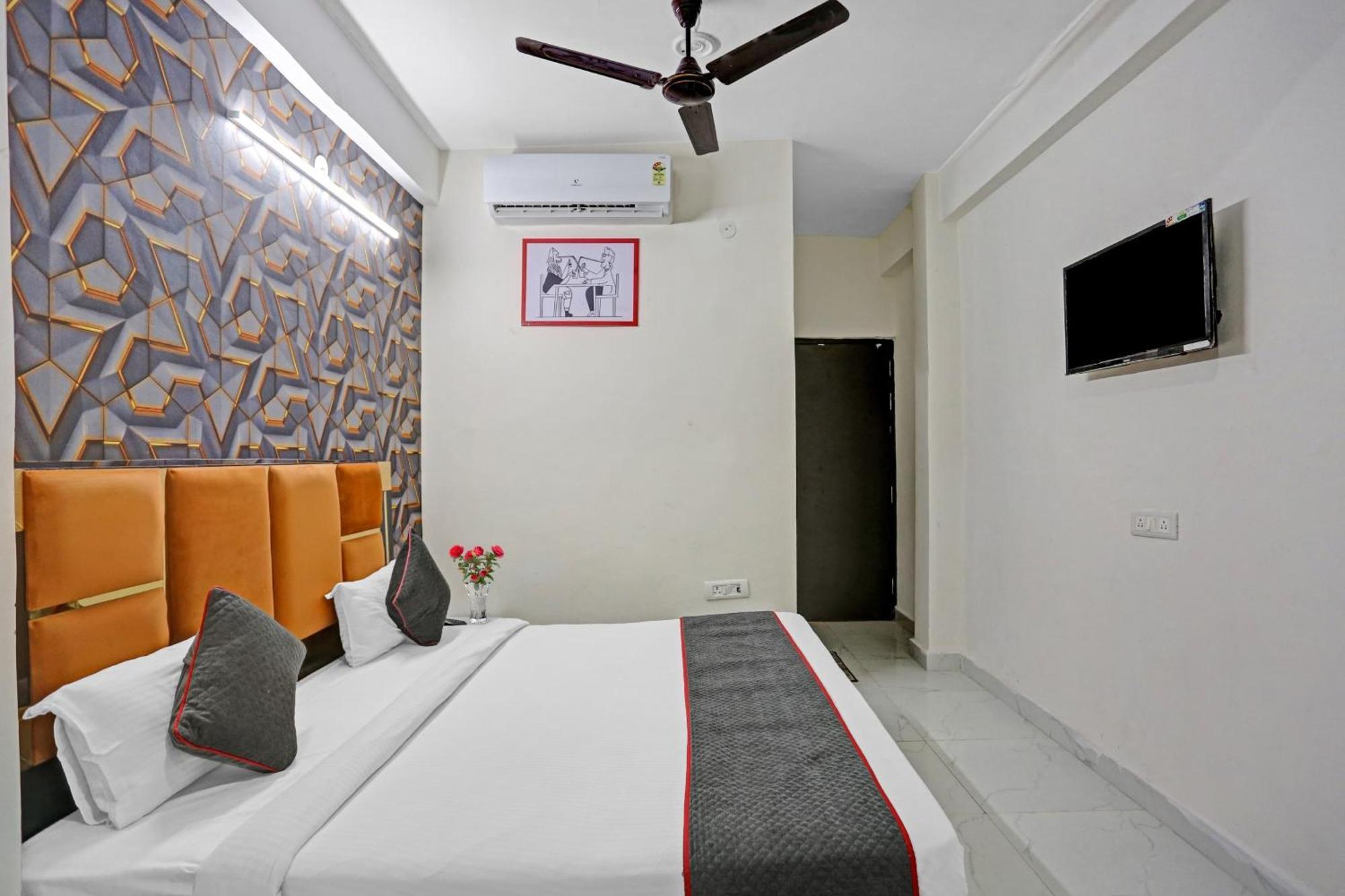 Hotel O Heritage Inn Noida Exterior photo